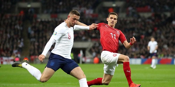 CM là gì trong bóng đá? Vai trò và nhiệm vụ của tiền vệ