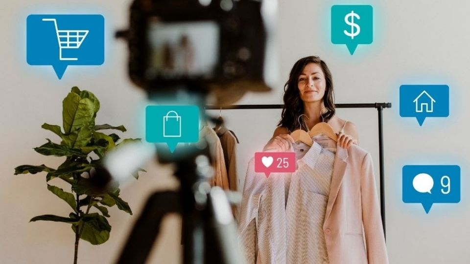 Con gái nên học ngành gì? Những ngành nghề có lương ổn định phù hợp với con gái