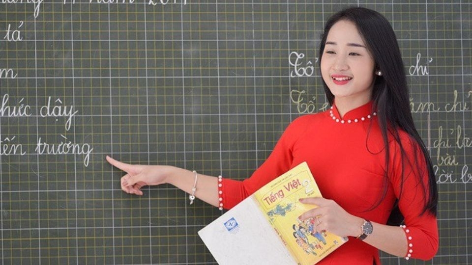 Con gái nên học ngành gì? Những ngành nghề có lương ổn định phù hợp với con gái