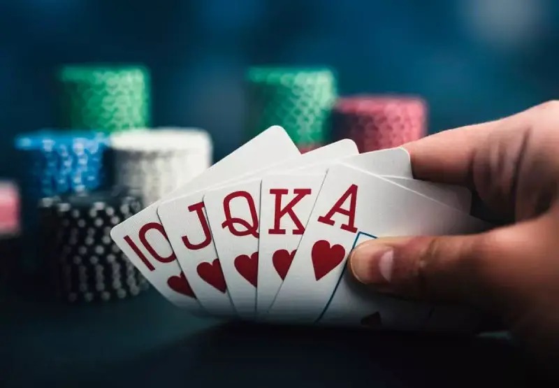 Sảnh Rồng Là Gì? Ý Nghĩa Và Cách Nhận Biết Trong Các Trò Chơi Bài