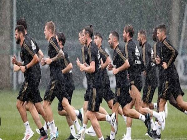 Bí quyết và cách giữ thể lực tốt khi đá bóng