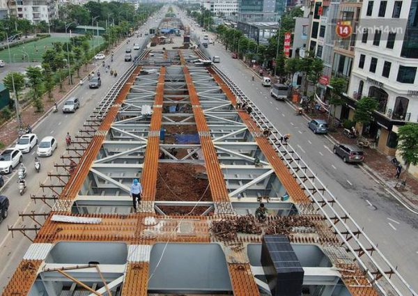 Cận cảnh cầu vượt dầm thép nối liền 3 quận nội thành Hà Nội đang ...
